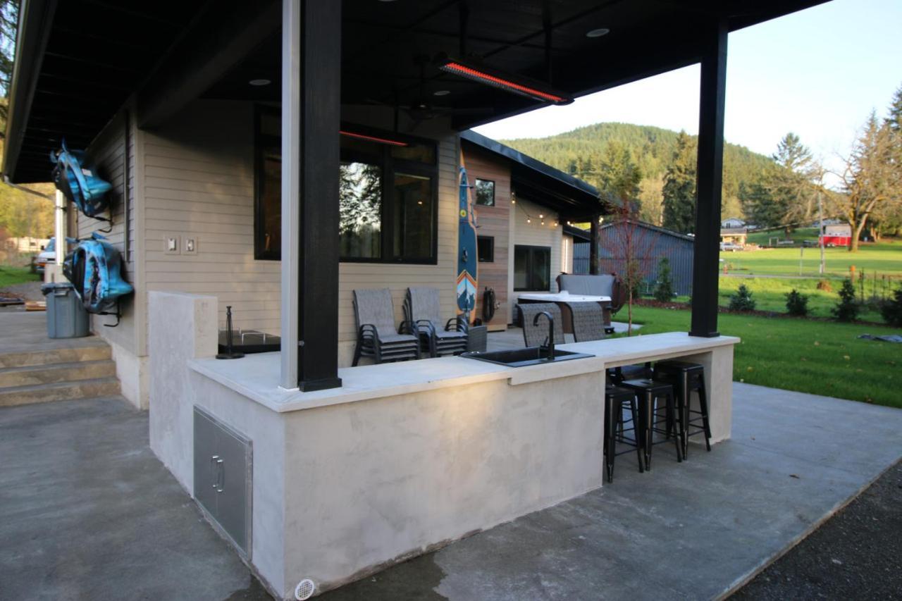 Luxe Lake Cabin Hot Tub Grill Firepit Ev Charger Onalaska Exterior photo