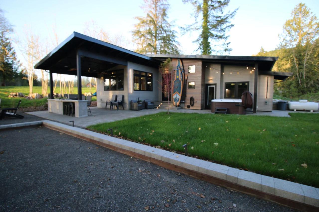 Luxe Lake Cabin Hot Tub Grill Firepit Ev Charger Onalaska Exterior photo